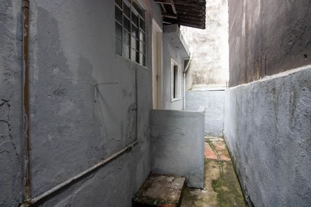 Casa para alugar com 150m², 2 quartos e 1 vagacorredor fundo