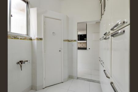 Apartamento à venda com 130m², 4 quartos e sem vagaÁrea de Serviço