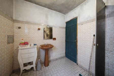 Banheiro de casa para alugar com 3 quartos, 100m² em Vila Buenos Aires, São Paulo