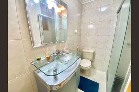 Banheiro 1 de apartamento para alugar com 2 quartos, 79m² em Tristeza, Porto Alegre