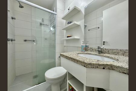 Banheiro 2 de apartamento para alugar com 2 quartos, 79m² em Tristeza, Porto Alegre
