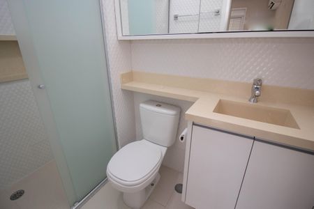 Apartamento à venda com 59m², 2 quartos e 1 vaga Apartamento à venda com 59m², 2 quartos e 1 vagaBanheiro da Suíte