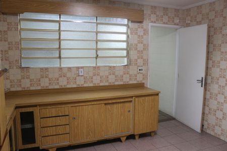 Casa à venda com 129m², 3 quartos e 2 vagasCozinha