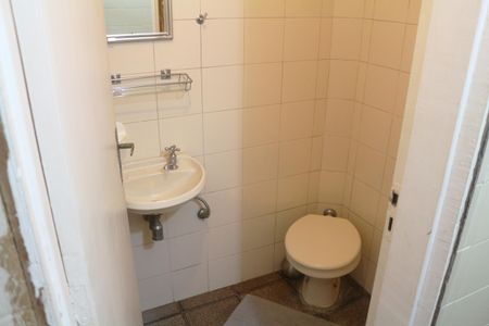 Casa à venda com 129m², 3 quartos e 2 vagasBanheiro 2