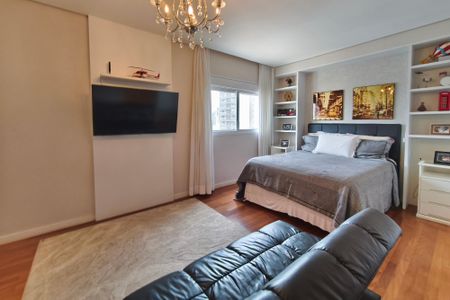 Apartamento para alugar com 241m², 3 quartos e 4 vagasQuarto Suíte