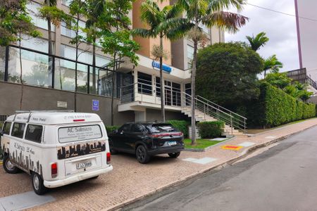 Apartamento para alugar com 241m², 3 quartos e 4 vagasFachada do Condomínio