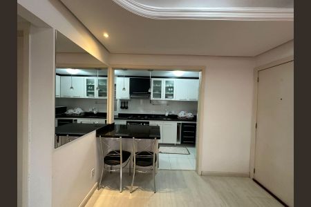 Cozinha  de apartamento para alugar com 1 quarto, 40m² em Bom Jesus, Porto Alegre