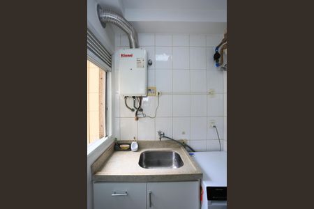 Apartamento à venda com 98m², 3 quartos e 2 vagas Apartamento à venda com 98m², 3 quartos e 2 vagasÁrea de Serviço