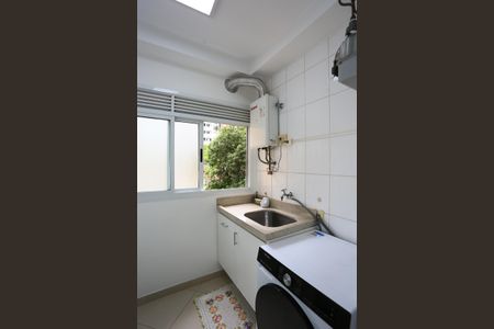 Apartamento à venda com 98m², 3 quartos e 2 vagas Apartamento à venda com 98m², 3 quartos e 2 vagasÁrea de Serviço