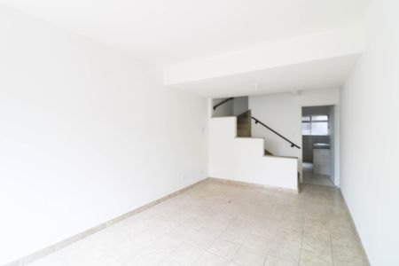 Casa à venda com 60m², 3 quartos e 1 vaga