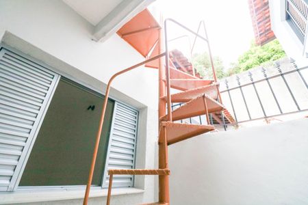 Casa à venda com 60m², 3 quartos e 1 vaga