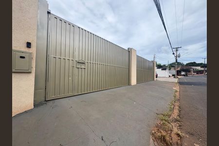 Casa para alugar com 482m², 4 quartos e 6 vagasFachada