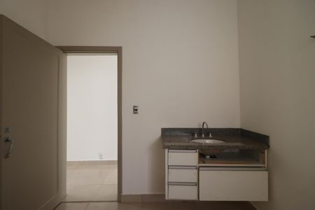 Casa para alugar com 482m², 4 quartos e 6 vagasBanheiro