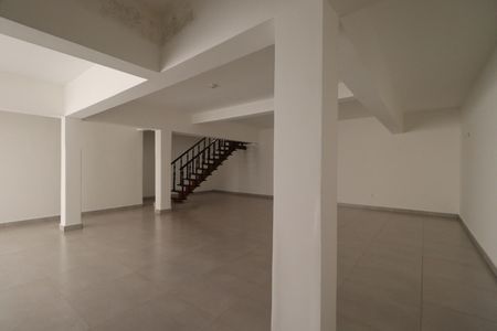 Casa para alugar com 482m², 4 quartos e 6 vagasSala 2