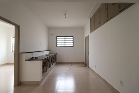 Casa para alugar com 482m², 4 quartos e 6 vagasCozinha