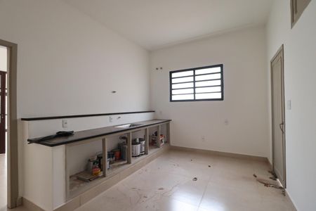 Casa para alugar com 482m², 4 quartos e 6 vagasCozinha