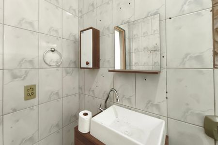 Banheiro  de casa para alugar com 1 quarto, 60m² em Jardim Campos Eliseos, Campinas