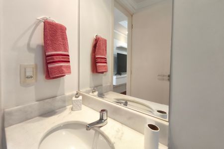 Apartamento à venda com 75m², 3 quartos e 2 vagas Apartamento à venda com 75m², 3 quartos e 2 vagasBanheiro Social