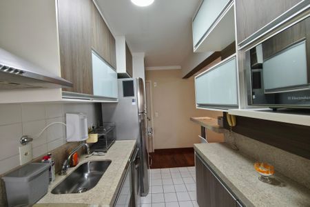 Apartamento à venda com 75m², 3 quartos e 2 vagas Apartamento à venda com 75m², 3 quartos e 2 vagasCozinha