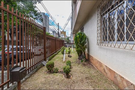 Apartamento à venda com 105m², 3 quartos e 1 vaga Apartamento à venda com 105m², 3 quartos e 1 vagaEntrada