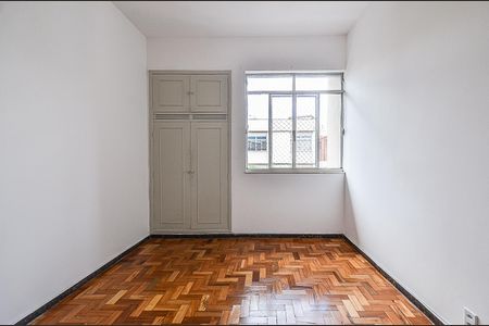 Apartamento à venda com 105m², 3 quartos e 1 vaga Apartamento à venda com 105m², 3 quartos e 1 vagaQuarto 2