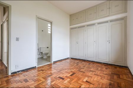 Apartamento à venda com 105m², 3 quartos e 1 vaga Apartamento à venda com 105m², 3 quartos e 1 vagaSuíte