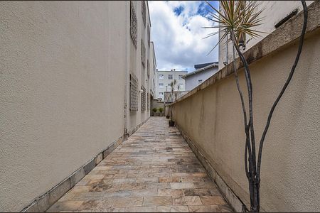 Apartamento à venda com 105m², 3 quartos e 1 vaga Apartamento à venda com 105m², 3 quartos e 1 vagaEntrada