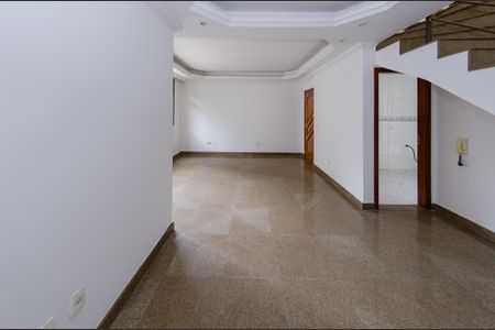 Apartamento para alugar com 194m², 3 quartos e 2 vagasSala