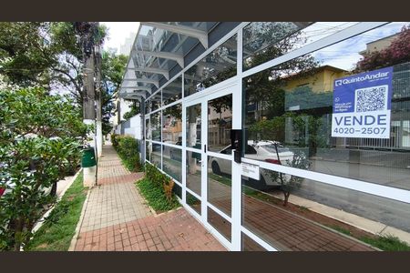 Apartamento à venda com 87m², 2 quartos e 2 vagasFachada + Plaquinha