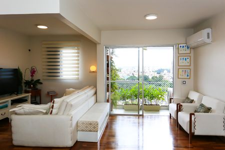 sala  de apartamento à venda com 3 quartos, 90m² em Vila Sonia, São Paulo