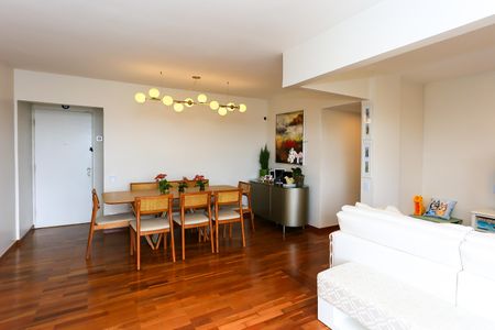 Apartamento à venda com 90m², 3 quartos e 1 vagasala 