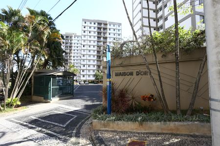 Apartamento à venda com 90m², 3 quartos e 1 vagaFachada e portaria