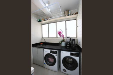 Apartamento à venda com 90m², 3 quartos e 1 vagaÁrea de Serviço