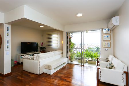 sala  de apartamento à venda com 3 quartos, 90m² em Vila Sonia, São Paulo
