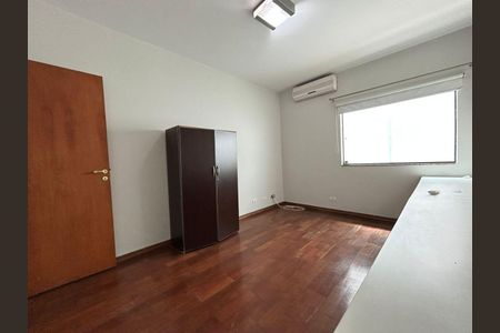 Casa à venda com 3 quartos, 144m² em Planalto Paulista, São Paulo