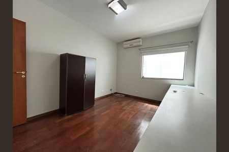 Casa à venda com 3 quartos, 144m² em Planalto Paulista, São Paulo