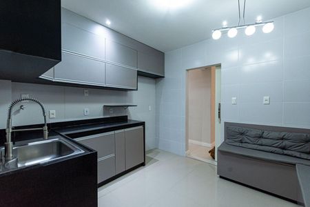 Apartamento à venda com 108m², 3 quartos e sem vaga
