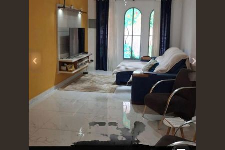 Casa à venda com 3 quartos, 247m² em Vila Santa Clara, São Paulo