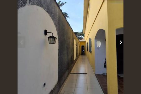 Casa à venda com 3 quartos, 247m² em Vila Santa Clara, São Paulo