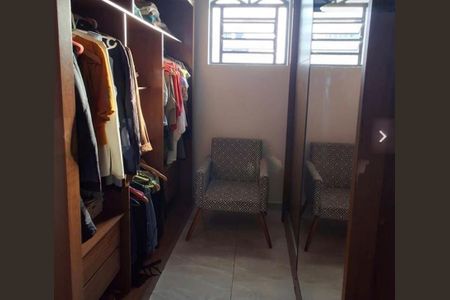 Casa à venda com 3 quartos, 247m² em Vila Santa Clara, São Paulo