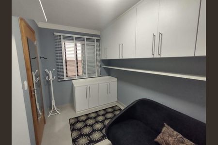 Casa à venda com 3 quartos, 220m² em Vila Lucia, São Paulo