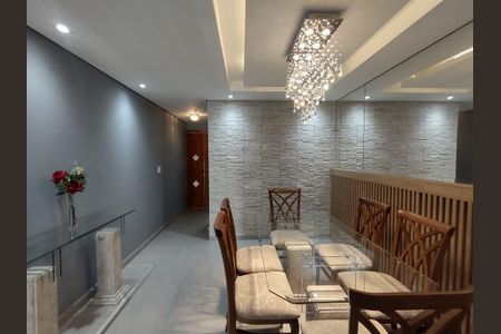 Casa à venda com 3 quartos, 220m² em Vila Lucia, São Paulo