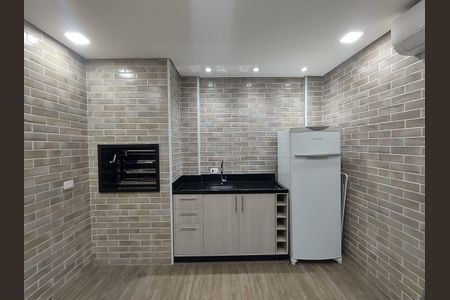 Casa à venda com 3 quartos, 220m² em Vila Lucia, São Paulo