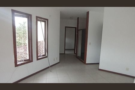 Casa à venda com 4 quartos, 375m² em Engenho do Mato, Niterói