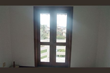 Casa à venda com 4 quartos, 375m² em Engenho do Mato, Niterói