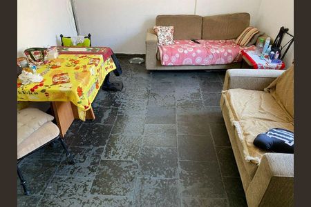 Casa à venda com 6 quartos, 90m² em Santa Rosa, Niterói