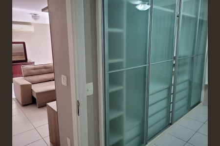 Apartamento à venda com 2 quartos, 75m² em Cambuí, Campinas