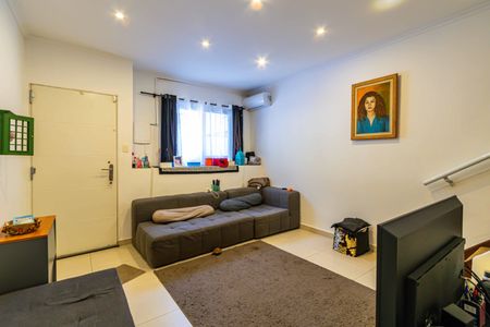 Casa para alugar com 120m², 2 quartos e 1 vaga Casa para alugar com 120m², 2 quartos e 1 vagaSala