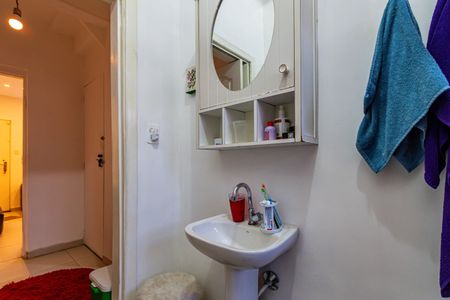 Casa para alugar com 120m², 2 quartos e 1 vaga Casa para alugar com 120m², 2 quartos e 1 vagaBanheiro