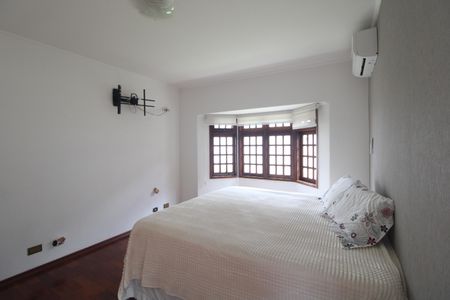Casa à venda com 670m², 3 quartos e 4 vagasSuíte